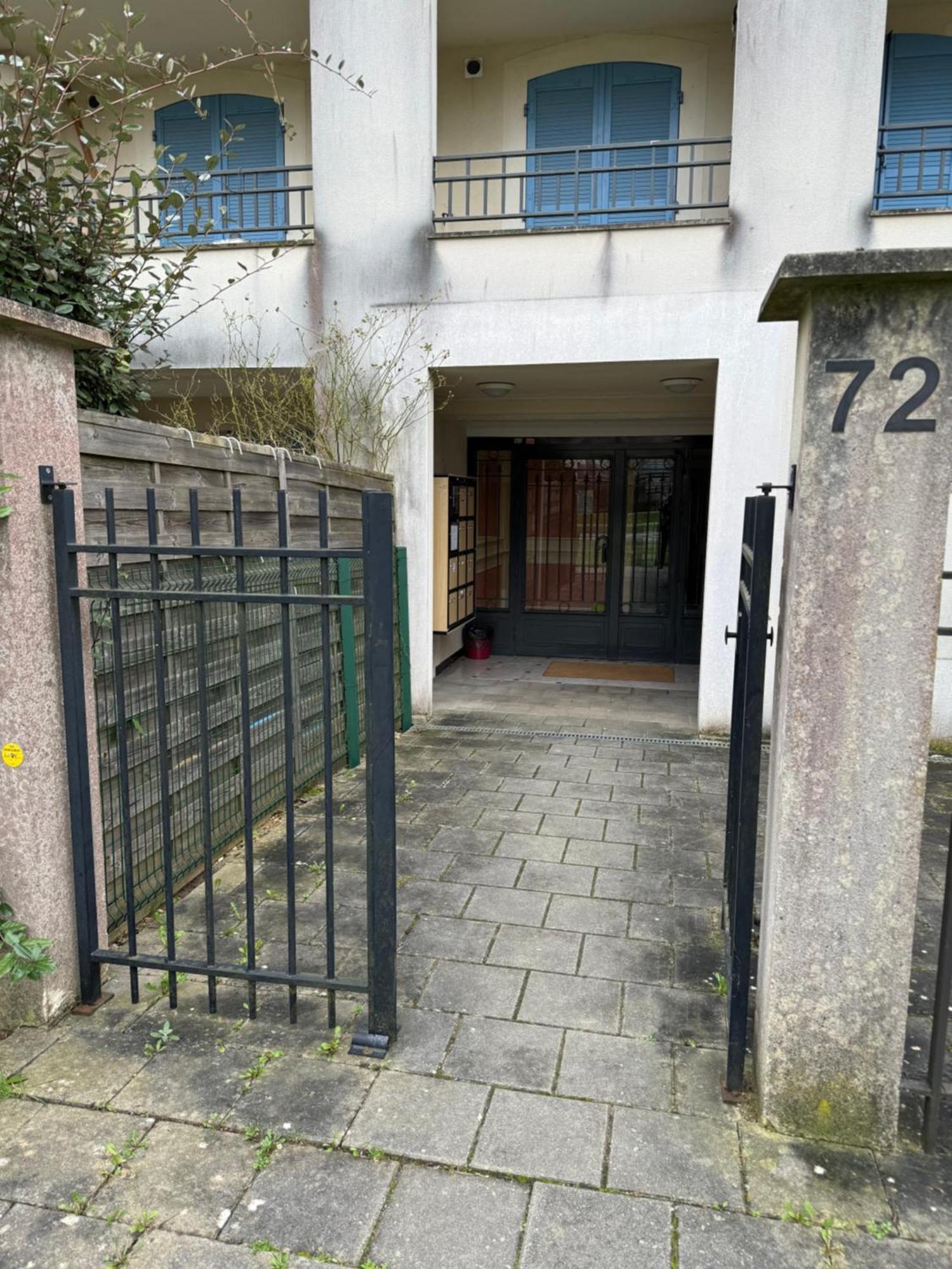 Le Studio Du 72 Apartamento Bussy-Saint-Georges Exterior foto